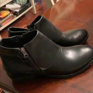 B.o.c. Black ankle boots, 8.5.  NWOT
